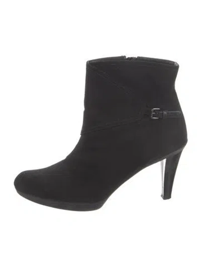 Pre-owned Stuart Weitzman Suede Boots In Black