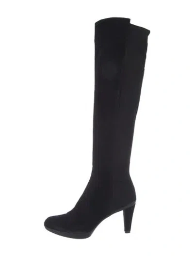 Pre-owned Stuart Weitzman Suede Boots In Black