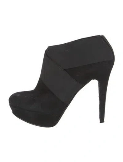 Pre-owned Stuart Weitzman Suede Boots In Black