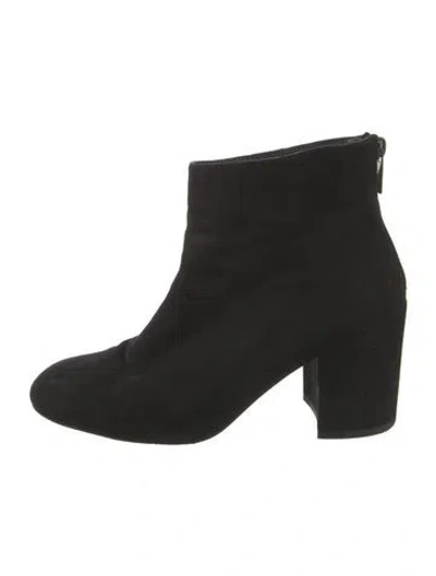 Pre-owned Stuart Weitzman Suede Boots In Black