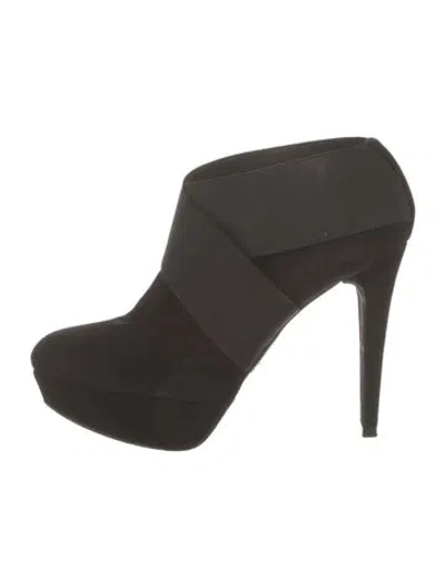 Pre-owned Stuart Weitzman Suede Boots In Black