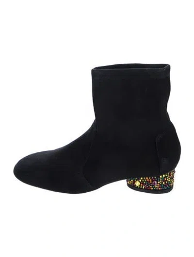 Pre-owned Stuart Weitzman Suede Boots In Black