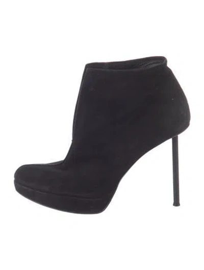 Pre-owned Stuart Weitzman Suede Boots In Black