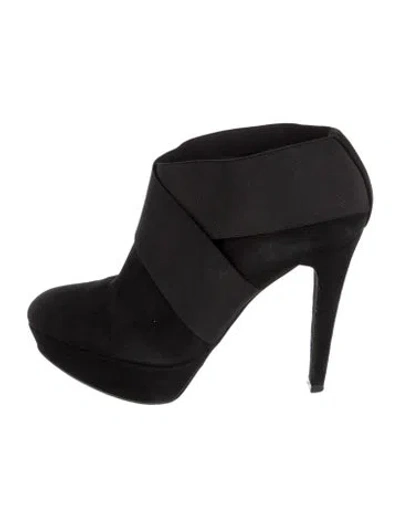 Pre-owned Stuart Weitzman Suede Boots In Black