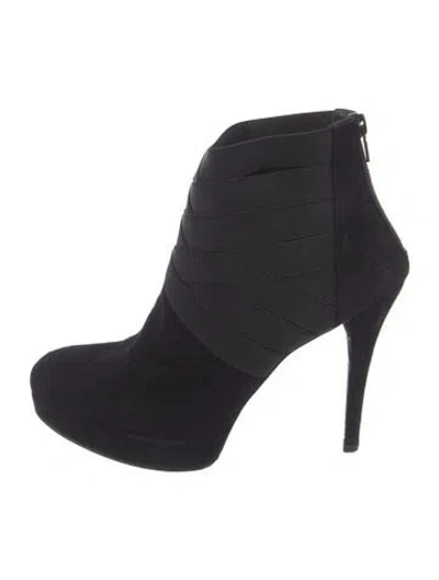 Pre-owned Stuart Weitzman Suede Boots In Black