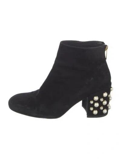 Pre-owned Stuart Weitzman Suede Boots In Black