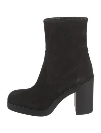 Pre-owned Stuart Weitzman Suede Boots In Black