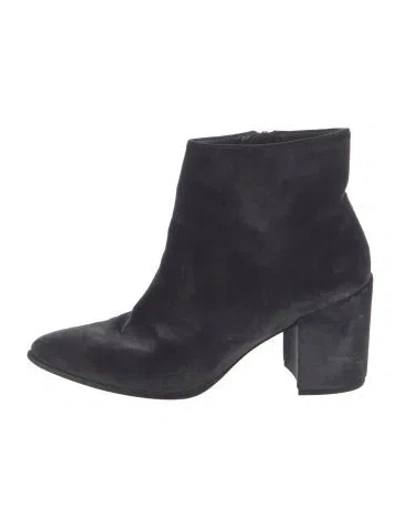 Pre-owned Stuart Weitzman Suede Boots In Black