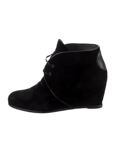 Pre-owned Stuart Weitzman Suede Boots In Black