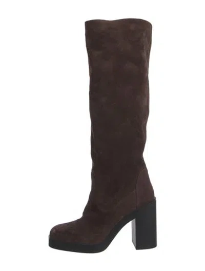 Pre-owned Stuart Weitzman Suede Boots In Brown