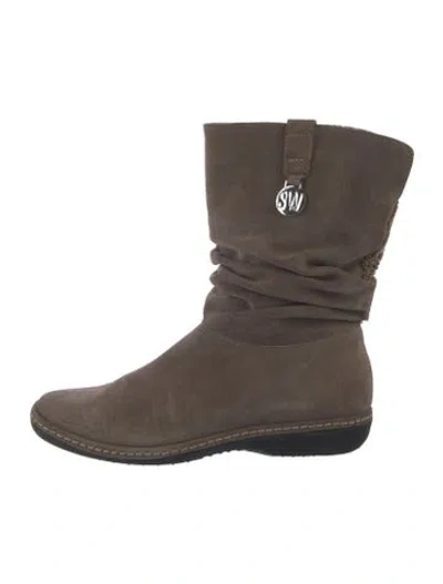 Pre-owned Stuart Weitzman Suede Boots In Brown