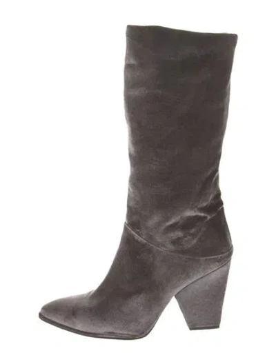 Pre-owned Stuart Weitzman Suede Boots In Brown