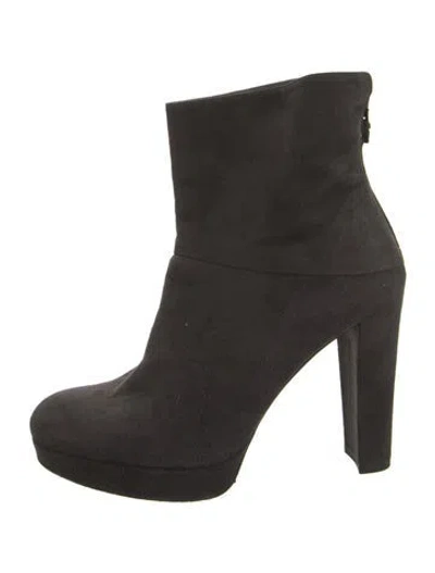 Pre-owned Stuart Weitzman Suede Boots In Gray
