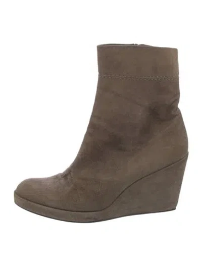 Pre-owned Stuart Weitzman Suede Boots In Neutral