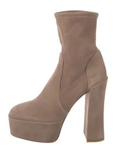 Pre-owned Stuart Weitzman Suede Boots In Neutral