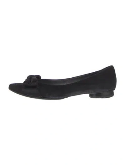 Pre-owned Stuart Weitzman Suede Bow Accents Flats In Black
