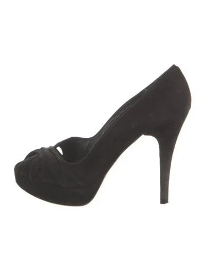 Pre-owned Stuart Weitzman Suede Bow Accents Pumps In Black