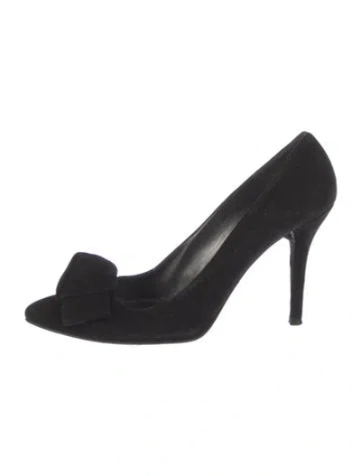Pre-owned Stuart Weitzman Suede Bow Accents Pumps In Black