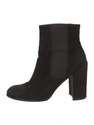Pre-owned Stuart Weitzman Suede Chelsea Boots In Black