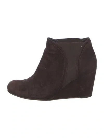 Pre-owned Stuart Weitzman Suede Chelsea Boots In Brown