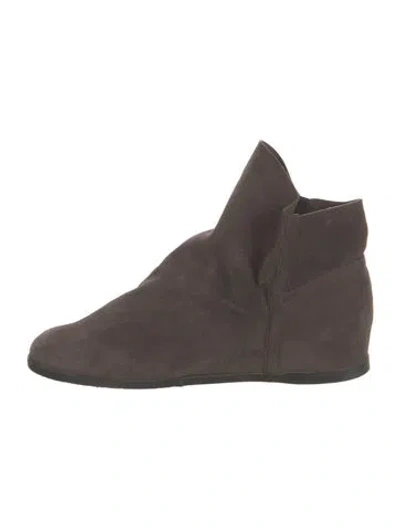 Pre-owned Stuart Weitzman Suede Chelsea Boots In Brown