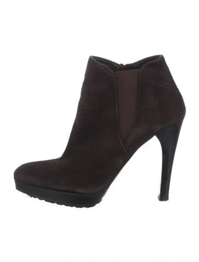 Pre-owned Stuart Weitzman Suede Chelsea Boots In Burgundy