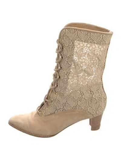 Pre-owned Stuart Weitzman Suede Combat Boots In Neutral