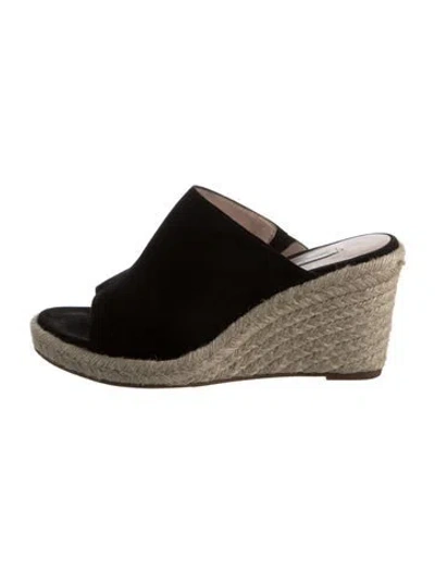 Pre-owned Stuart Weitzman Suede Espadrilles In Black