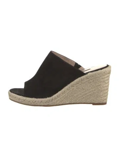 Pre-owned Stuart Weitzman Suede Espadrilles In Black