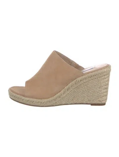 Pre-owned Stuart Weitzman Suede Espadrilles In Neutral