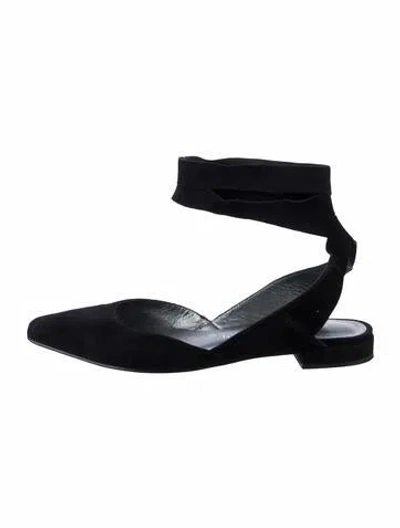 Pre-owned Stuart Weitzman Suede Flats In Black