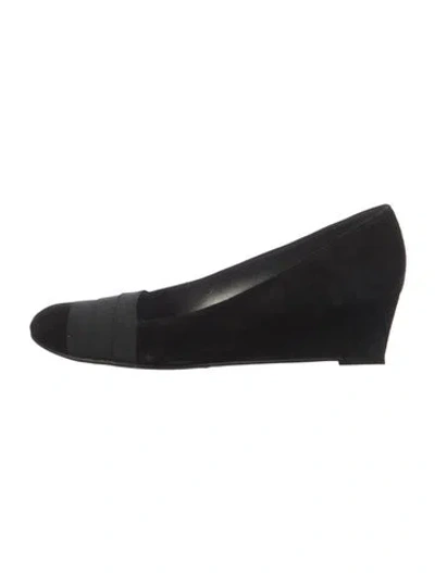 Pre-owned Stuart Weitzman Suede Flats In Black