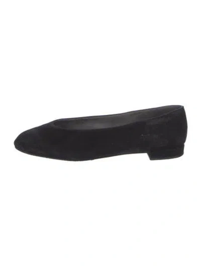 Pre-owned Stuart Weitzman Suede Flats In Black