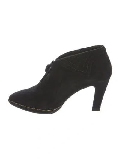 Pre-owned Stuart Weitzman Suede Lace-up Boots In Black