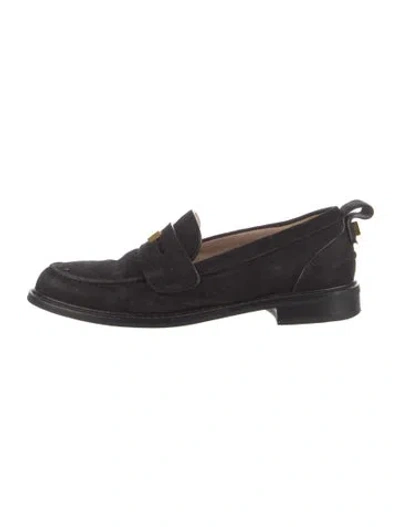 Pre-owned Stuart Weitzman Suede Loafers In Black