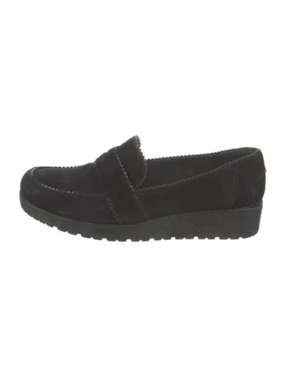 Pre-owned Stuart Weitzman Suede Loafers In Black