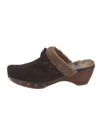 Pre-owned Stuart Weitzman Suede Loafers In Brown