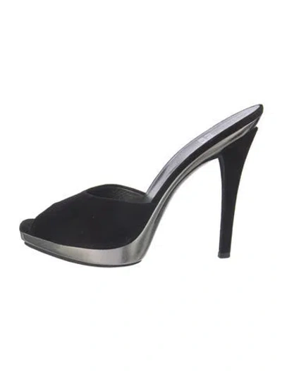 Pre-owned Stuart Weitzman Suede Mules In Black
