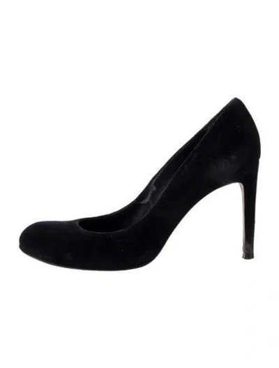Pre-owned Stuart Weitzman Suede Pumps In Black