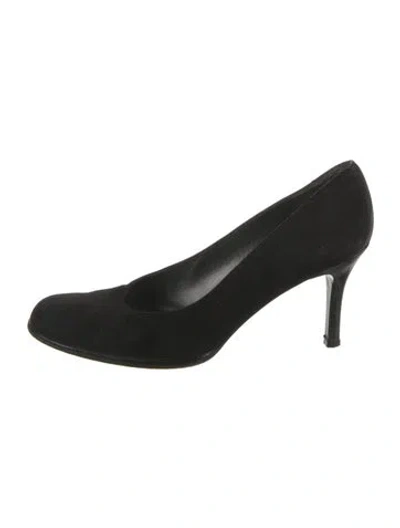 Pre-owned Stuart Weitzman Suede Pumps In Black
