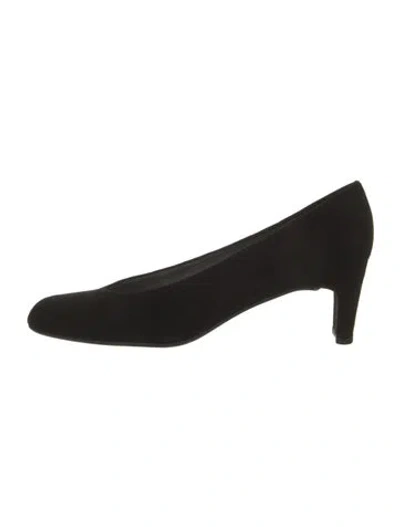 Pre-owned Stuart Weitzman Suede Pumps In Black