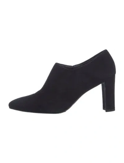 Pre-owned Stuart Weitzman Suede Pumps In Black