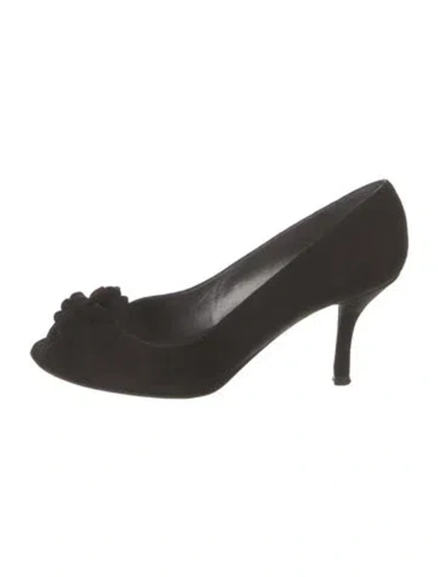 Pre-owned Stuart Weitzman Suede Pumps In Black