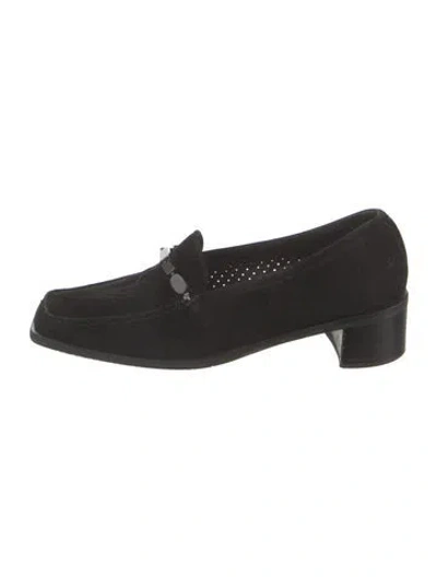 Pre-owned Stuart Weitzman Suede Pumps In Black