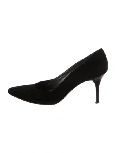 Pre-owned Stuart Weitzman Suede Pumps In Black