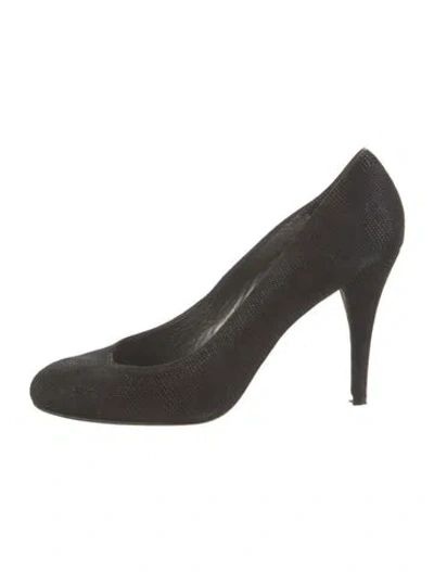 Pre-owned Stuart Weitzman Suede Pumps In Black