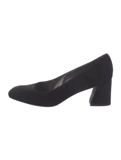 Pre-owned Stuart Weitzman Suede Pumps In Black