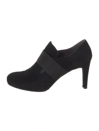 Pre-owned Stuart Weitzman Suede Pumps In Black
