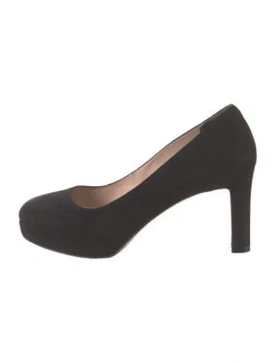 Pre-owned Stuart Weitzman Suede Pumps In Black