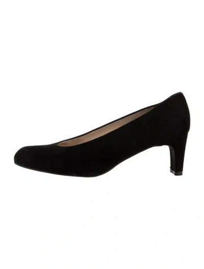 Pre-owned Stuart Weitzman Suede Pumps In Black
